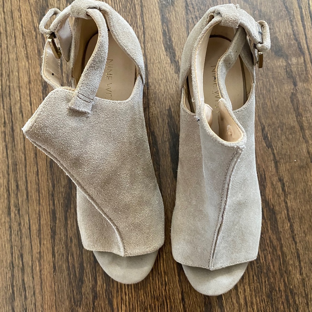 Nine West sandals; Size eight